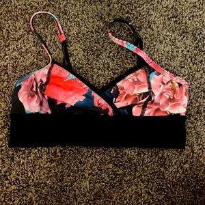 Lululemon bra